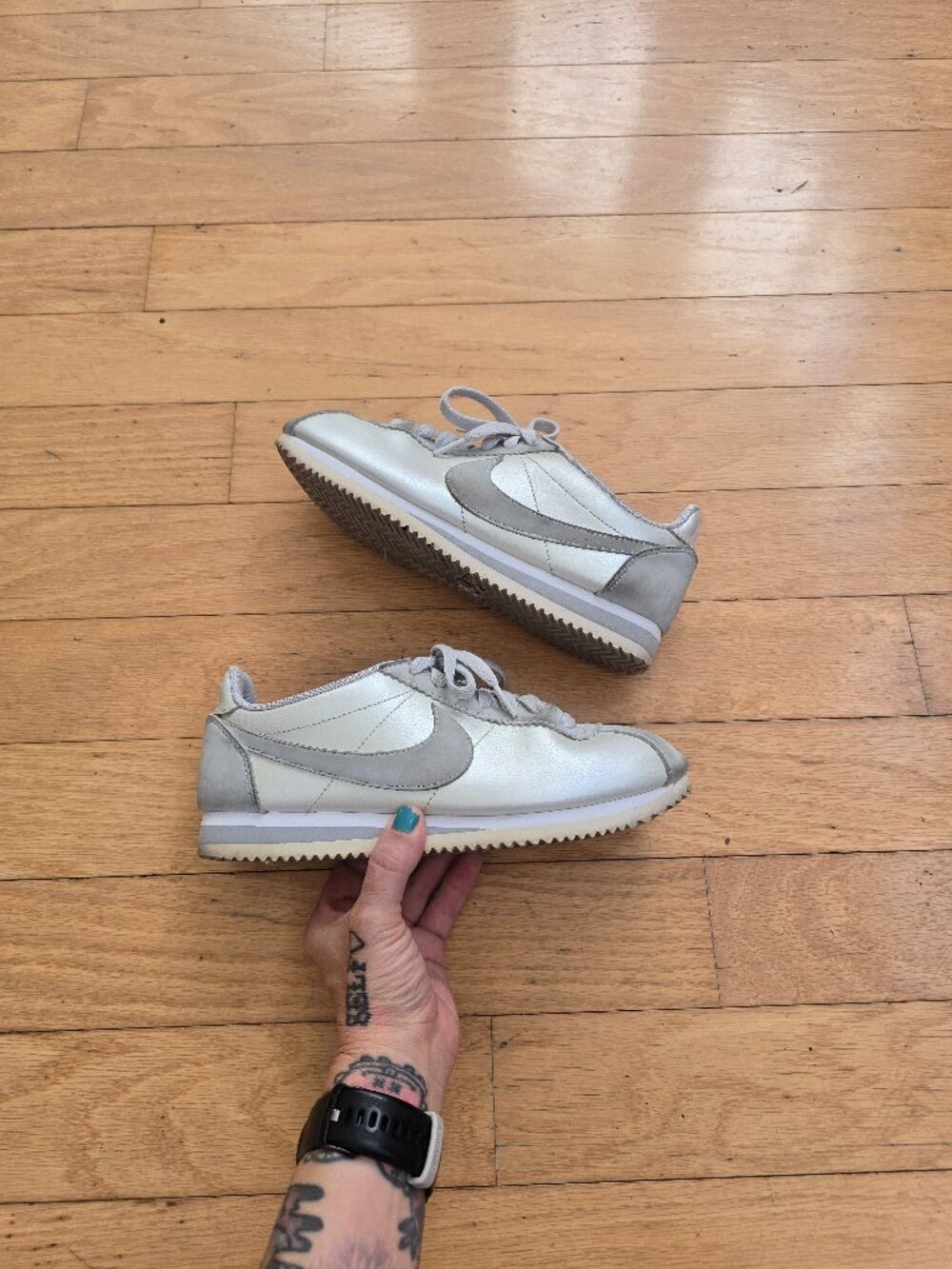 Nike | Classic Cortez Pure Platinum Metallic Silver Retro Sneakers | WMS 8